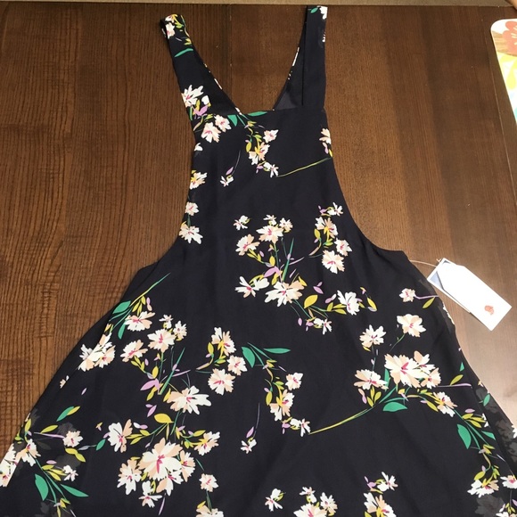 New dark blue floral dress. - Picture 3 of 6